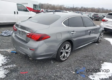 2015 Infiniti Q70L 5.6X z USA, uszkodzony, nr VIN JN1AY1PR7FM180072